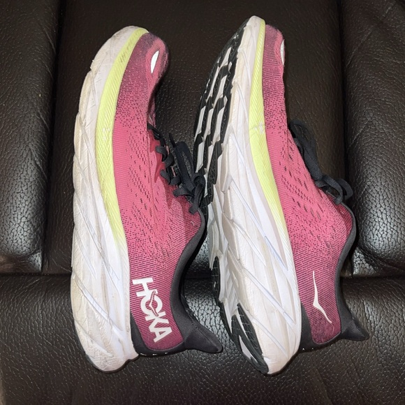 Hoka Clifton 8 wide width shoes - Picture 2 of 5